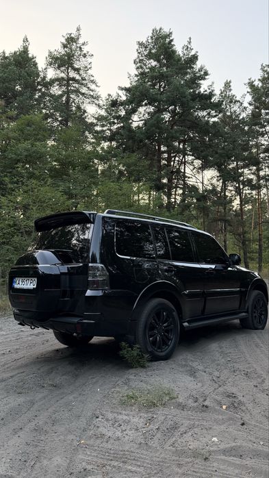 Mitsubishi Pajero Wagon 2018 3.0 газ - бензин