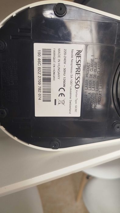 Máquina Café Nespresso Vertuo Plus
