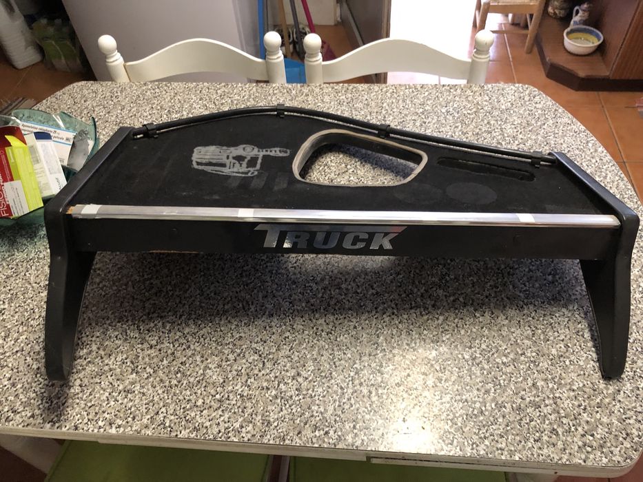 Vende-se mesas de tablier volvo