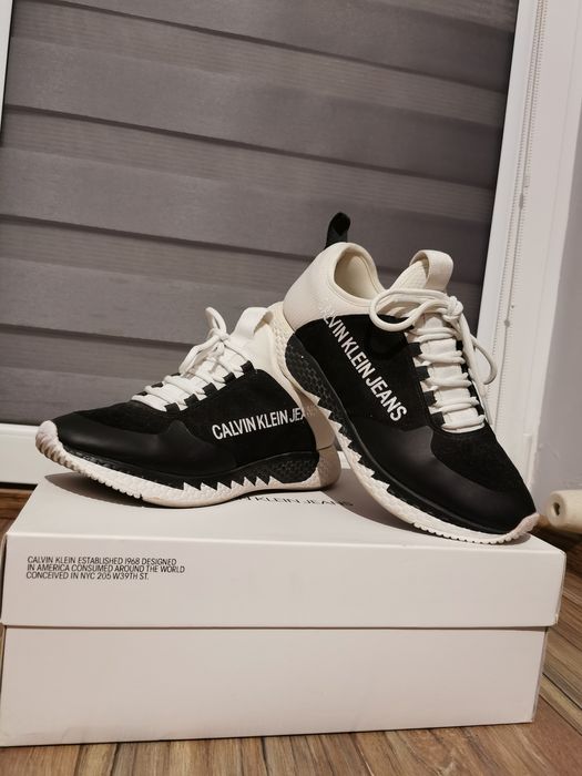 Adidasy calvin klein czarno białe 40