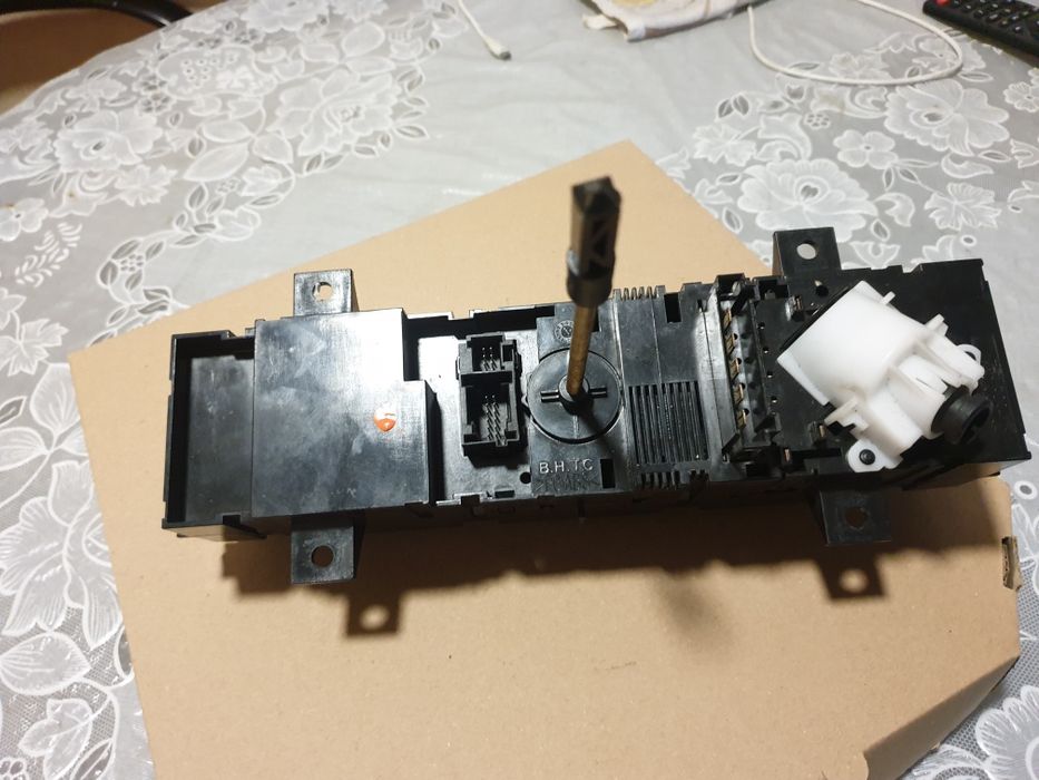 Легулятор печки мерседес сплинтер  А9068300185