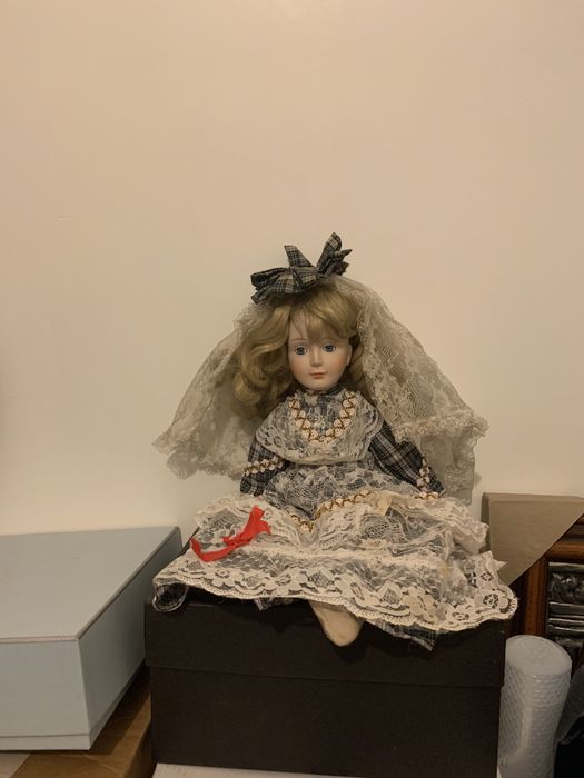 23 Bonecas de Porcelana