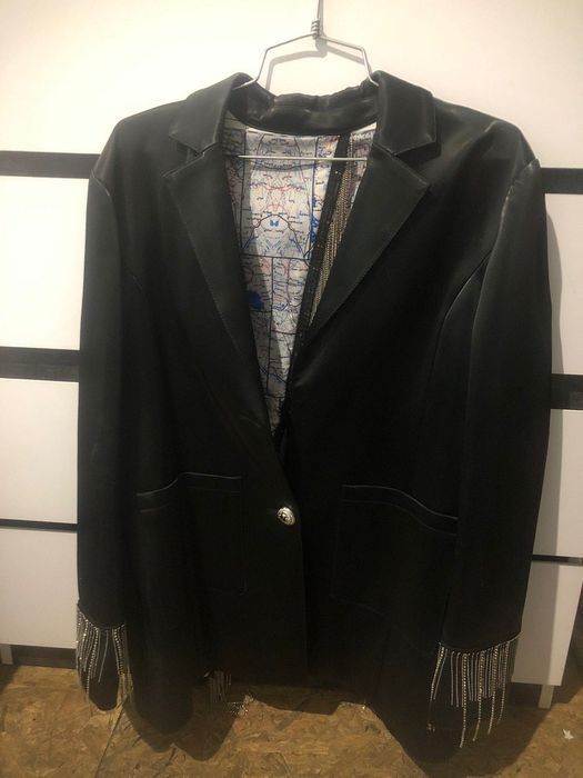 продаю стильній кастюмчик