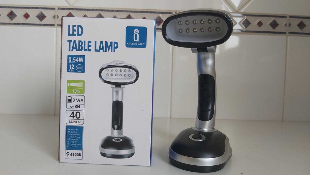 Candeeiros de secretária (x4). Preço desde...