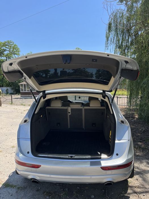 Audi Q5 PREMIUM PLUS 2012  2.0 Quattro
Автомобіль у відмінному стані,