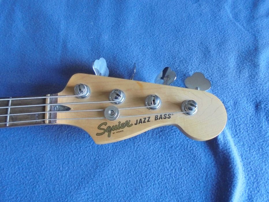Squier jazz bass by fender gitara basowa