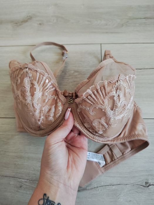 Beżowy haftowany stanik biustonosz miękki Samanta Lingerie