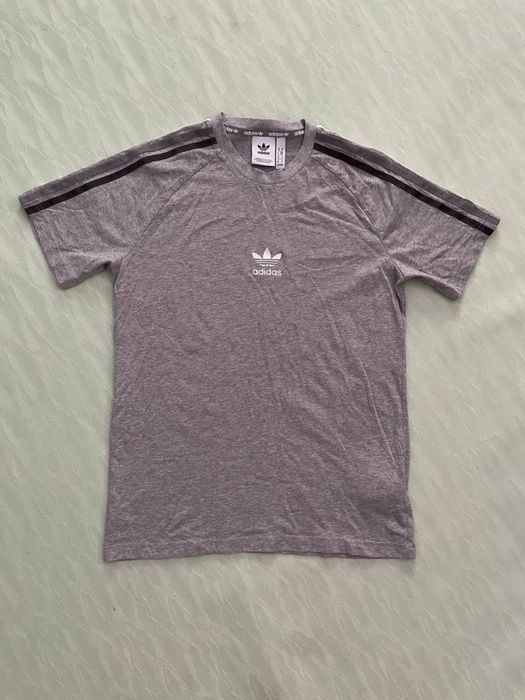 Футболка adidas