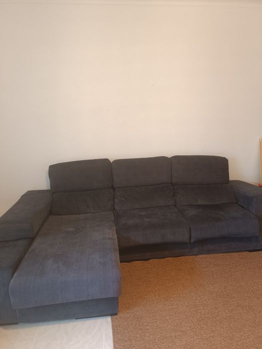 Sofá com chaise longue
