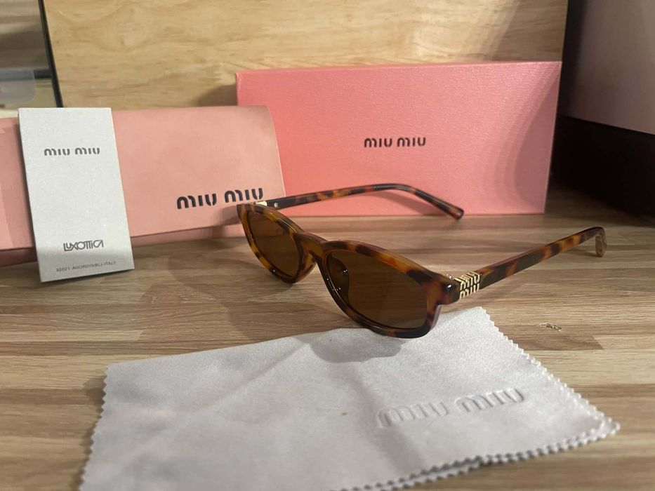 Okulary Miu miu.