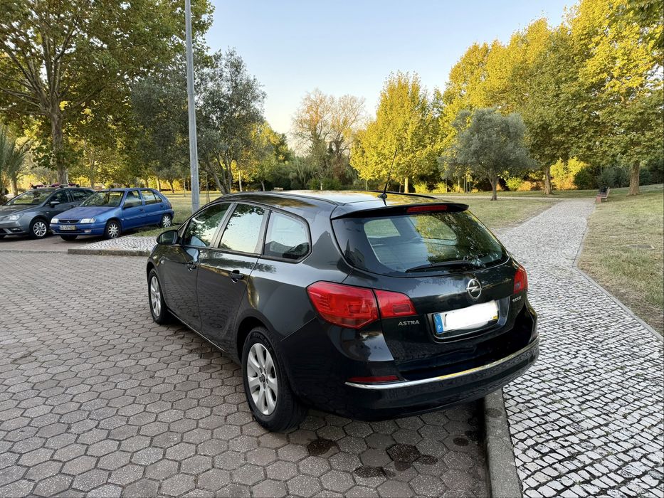 Opel Astra Caravan - 1.3Cdti