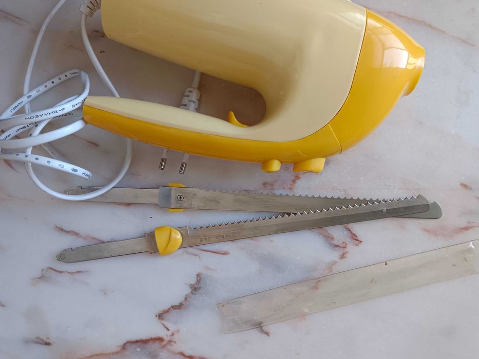 Varinha mágica + moinho de café + faca eléctrica