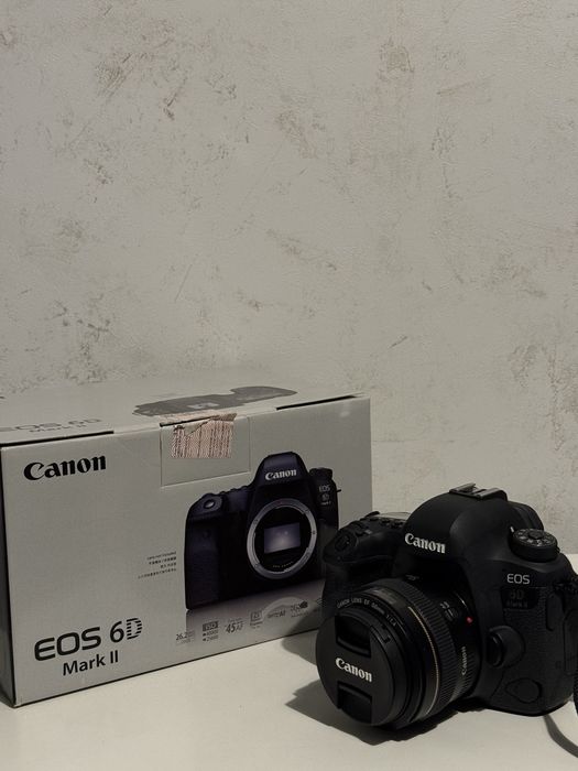 Продам Canon EOS 6D Mark II + обʼєктив EF 50mm f/1.4 USM