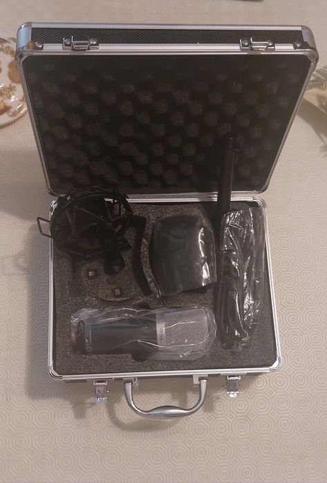 Kit microfone Trust Emita