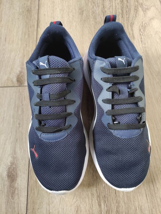 Dziecięce buty sportowe Puma  rozmiar EU 35.5