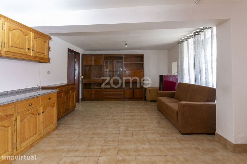Moradia Azinhoso, Mogadouro