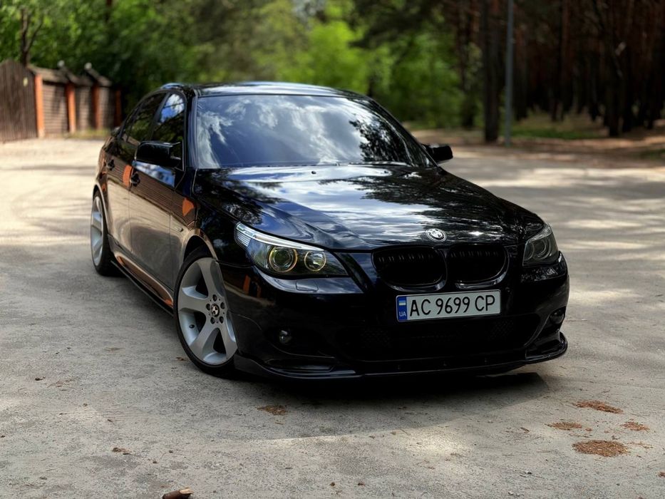 BMW E60 523I