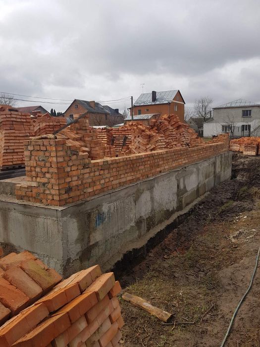 Кладка цегли, газоблоку, бетонні роботи