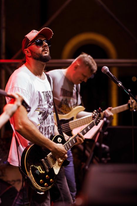 Київський рок-гурт шукає басиста/ку