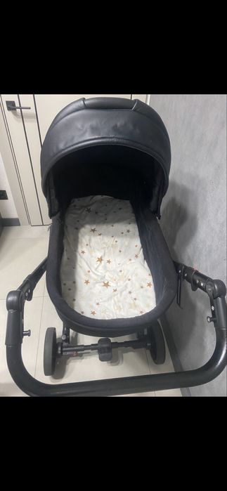 Продамо дешево вживану коляску