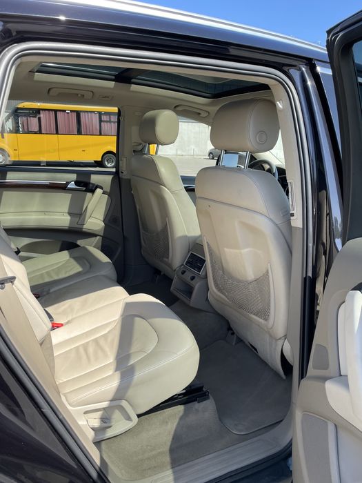 Продам Audi Q7 2010 року