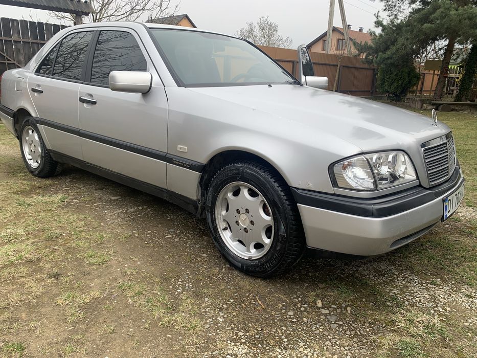 Mercedes-Benz C200 96го року