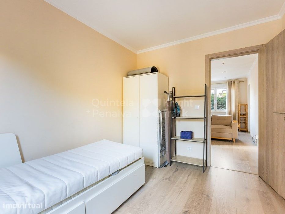 Apartamento T2+1 para arrendamento mobilado na Encarnação