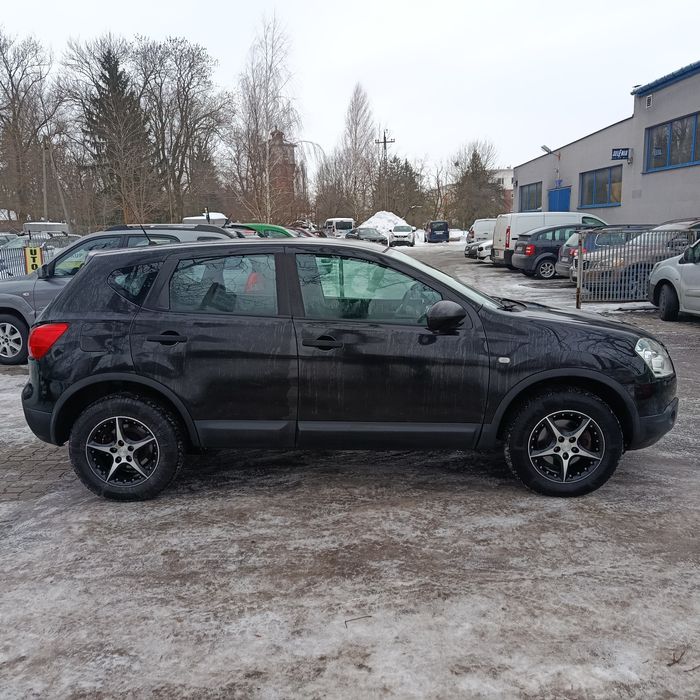 NiSSAN   QASHQAI -  1 właściciel,lakier oryginał,książka serwisowa .