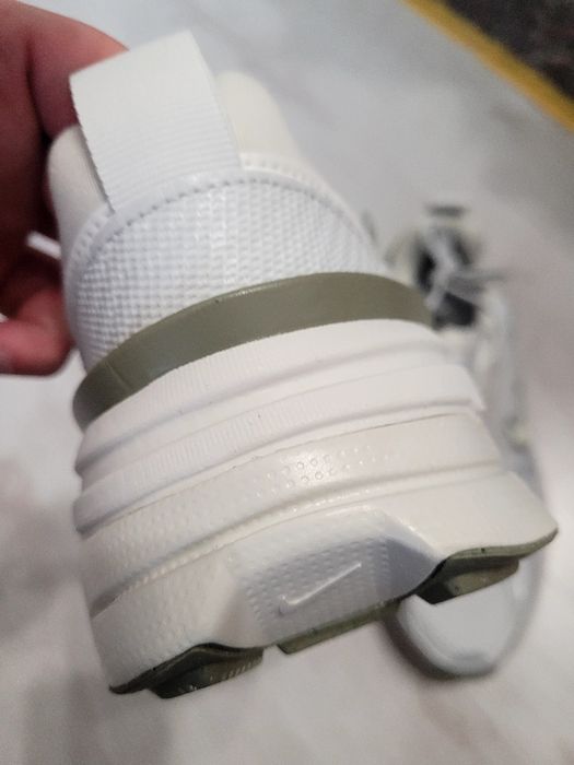 Кроссовки NIKE V2K RUN нові original