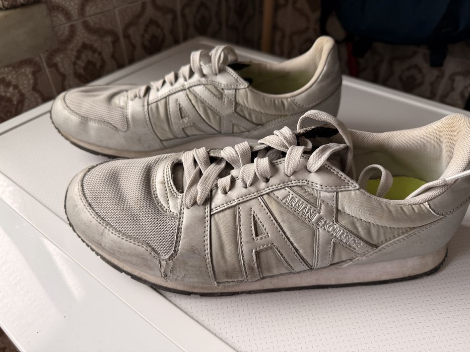 Tenis Armani  usado mas ainda se  usa !!