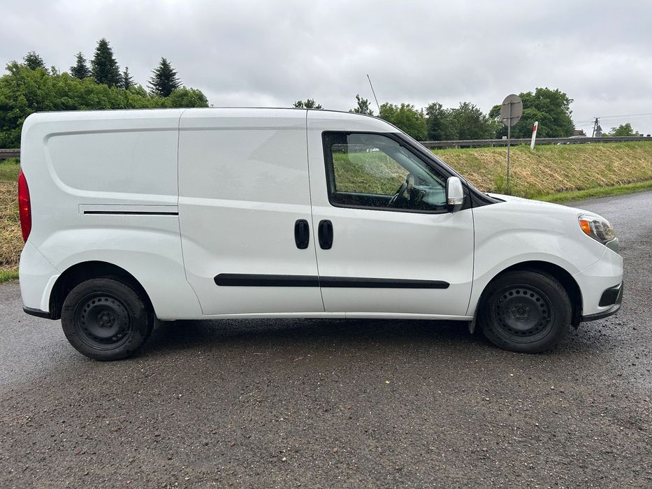 RAM Promaster City  LONG automat 2,4benzyna, 181KM obustronne boczne drzwi, 3-osobowy