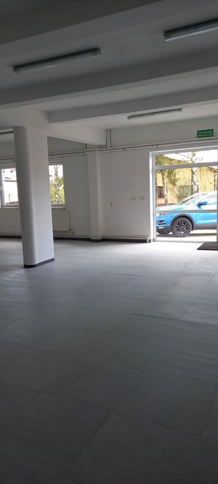 Atrakcyjny lokal do wynajęcia.