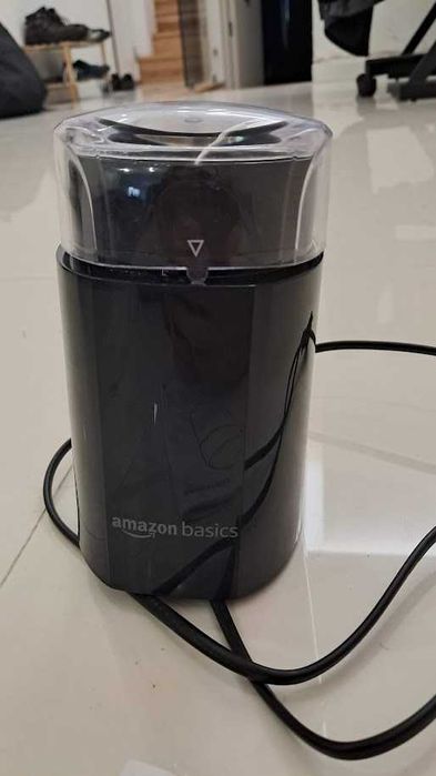 Moedor de Café Amazon Basics