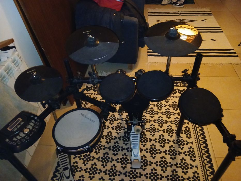 Bateria Millenium eletronica.