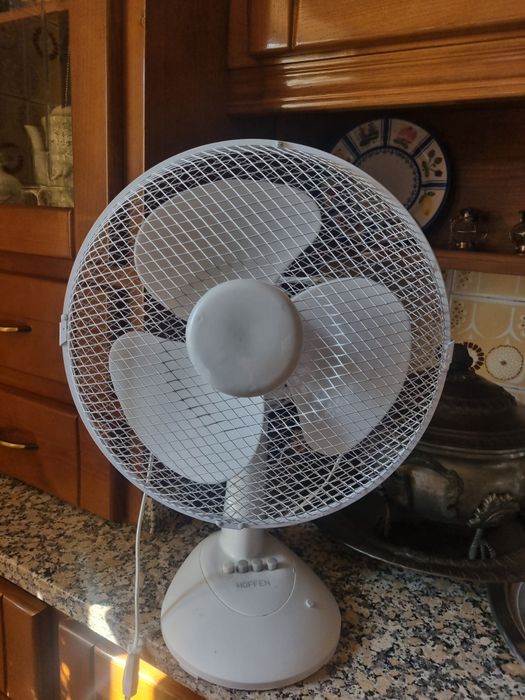 Ventoinha de Mesa Hoffen (Branca) – Como Nova / Pronta a Usar