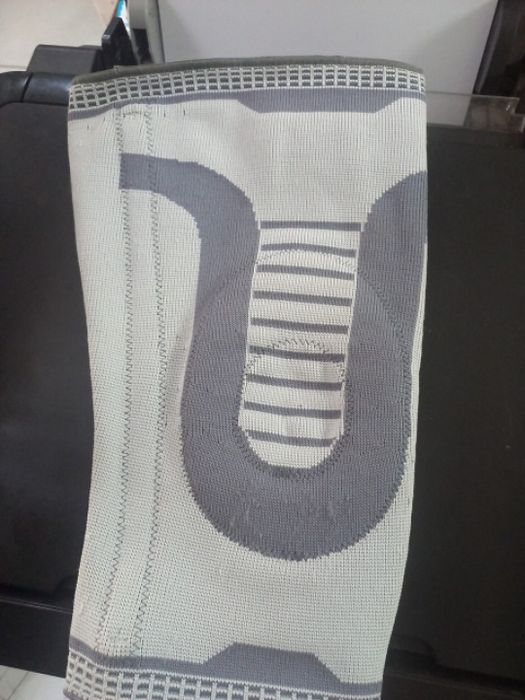 Бандажі на колінний суглоб,локтьовий,компрессійні панчохи,пояс бандаж