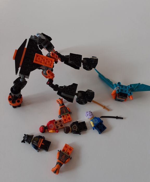 Lego Ninjago figurki zestaw.