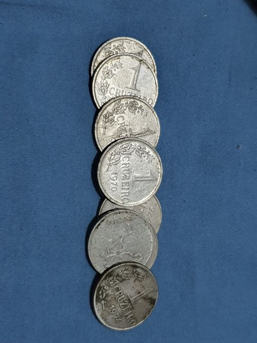 Vendo moedas para coleção