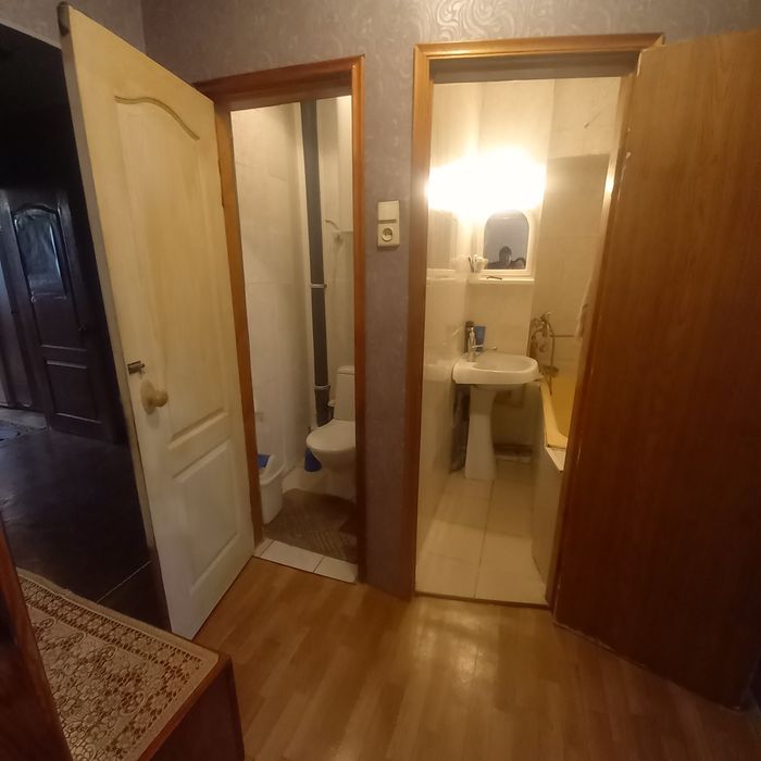 Продам 3х.кімн.квартира 63м. 4/5 м.Мерефа 27тис.