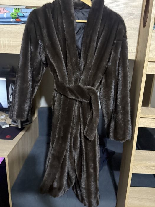 Пальто  шуба  без утеплення