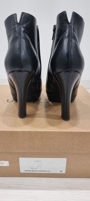 Buty Unisa nowe okazja