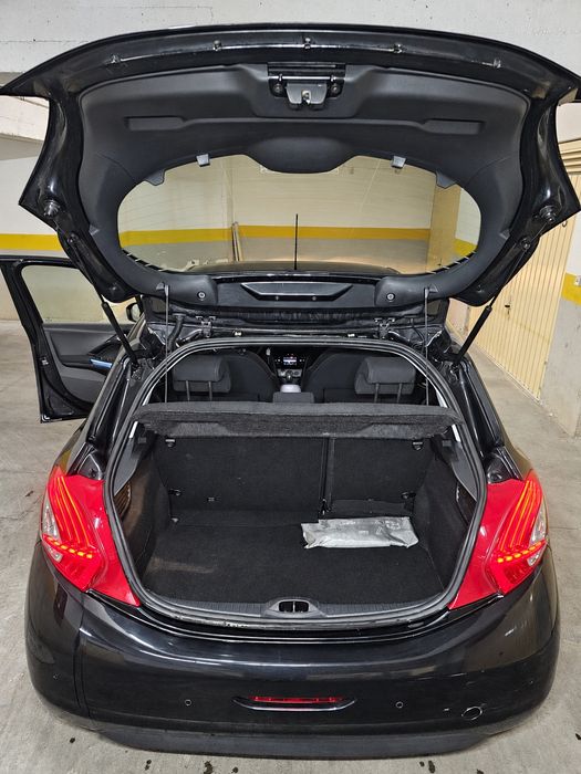 PEUGEOT 208 1.2 VTi ALLURE | 82 CV