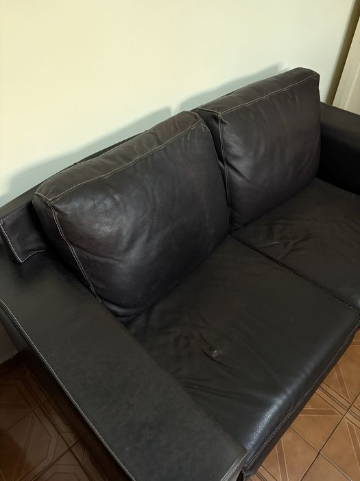 Sofá pele 2 lugares