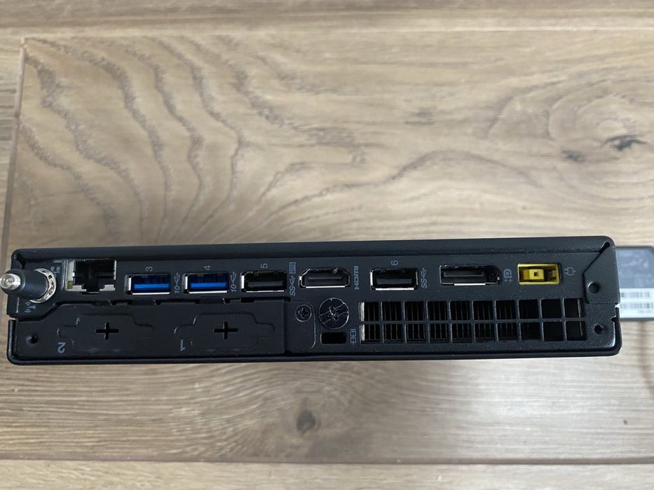Lenovo ThinkCentre m720q i5-8400T 8/256gb ssd PCI express Windows 11 oryginalny zasilacz
