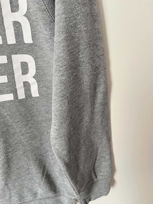Bluza bez kaptura z napisem