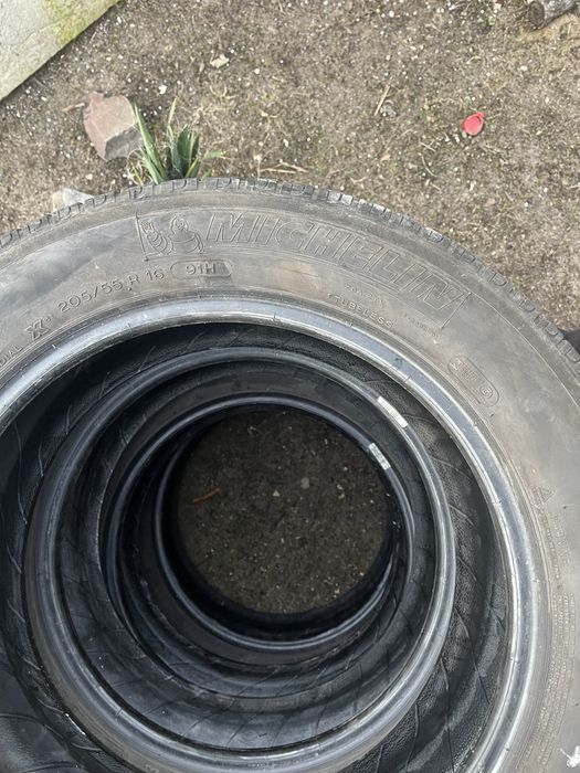 Резина на авто зиня та літня