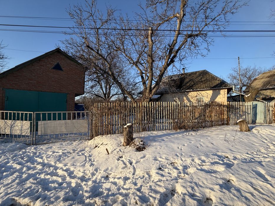 Земельна ділянка 12 соток, будинок