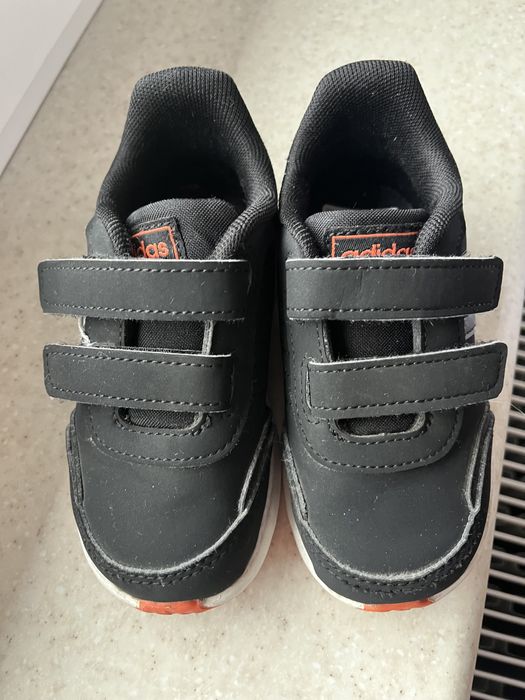 Buty chłopięce Adidas, rozmiar 24
