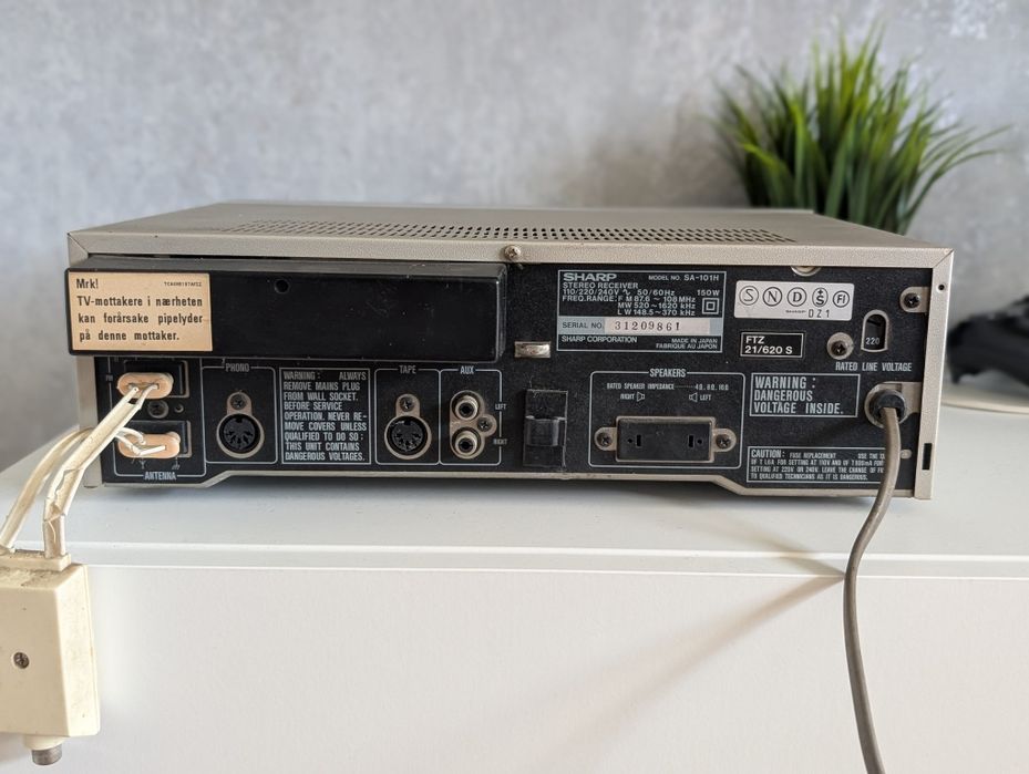 Sharp stereo receiver sa-101h, wzmacniacz, amplituner, vintage, lata 80