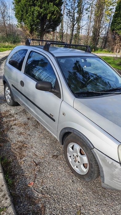 Opel corsa c 1.7
Necessita de revisão (correia de distribuição, b